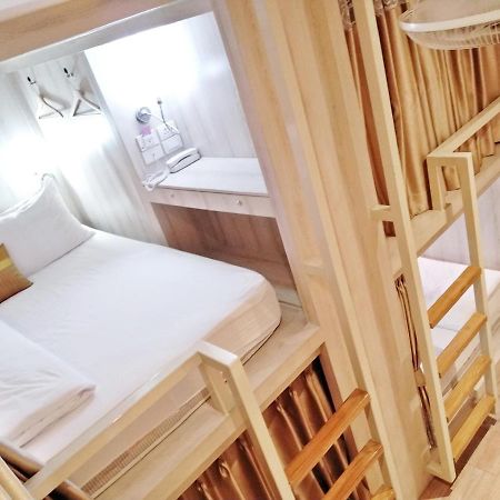 Mariya Lady Hostel Suvarnabhumi Airport Бангкок Екстер'єр фото